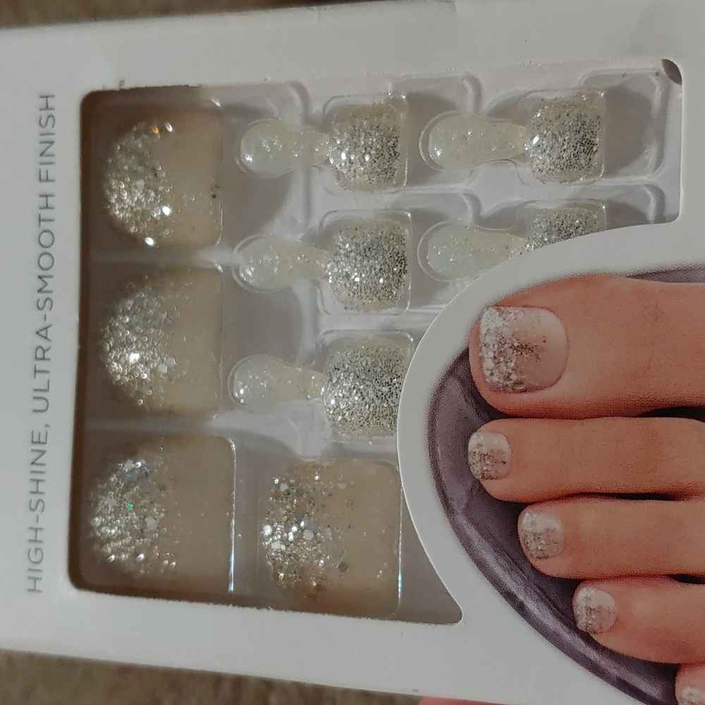 Kiss Gel Fantasy Toe Nails